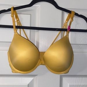 Victoria secret PINK push up bra size 32D new with tags